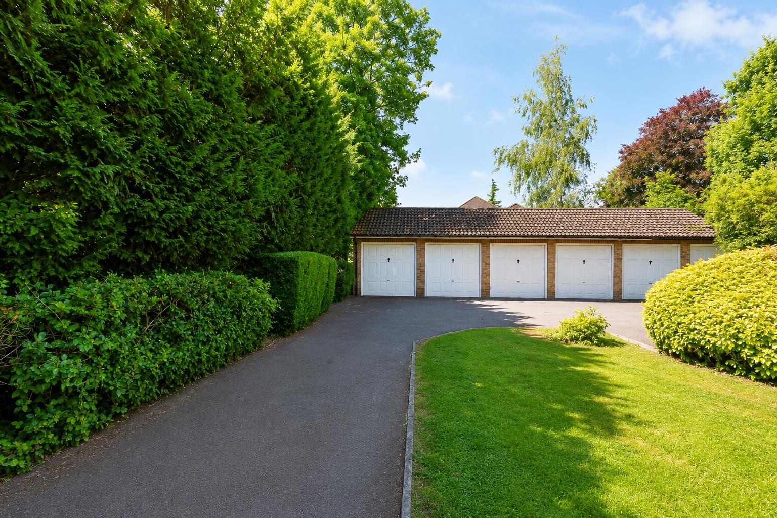 Eaton Road, Sutton